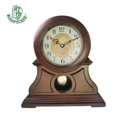 Ceas de masă din aluminiu