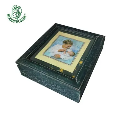 Poate fi folosită o ladă de depozitare din lemn într-o spălătorie?